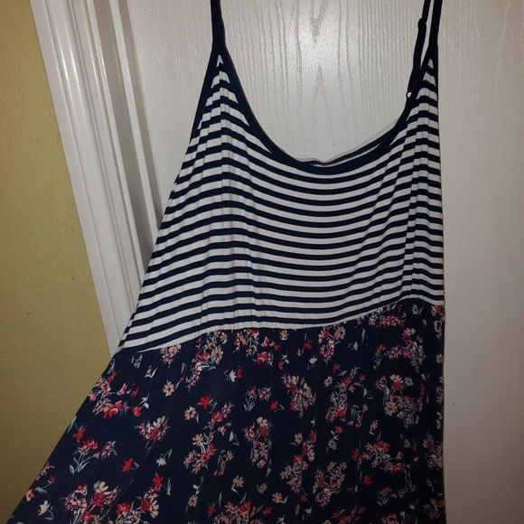 Torrid Super Soft Tunic Sleevless Shirt size 4 - Picture 2 of 4